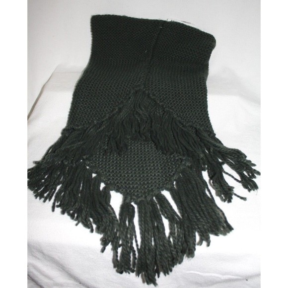 Infinity Triangle snood with Fringe Hunter green - Picture 2 of 2